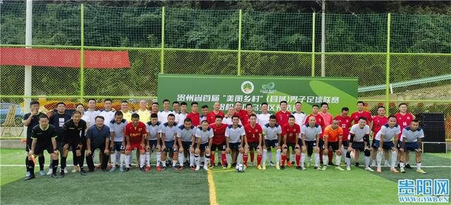 日本无翼乌全彩j奶无遮挡