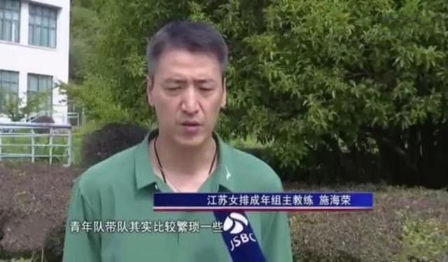 显示屏花屏竖条纹怎么修